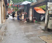 Vị trí đẹp - gần phố - lô góc - nhà nở hậu lộc lá  - xây căn hộ kd cho thuê.   3 tầng   65m2.