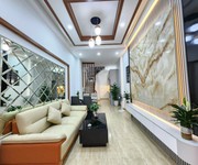 Bán nhà và phố thanh liệt, ngay cạnh phố, căn nhà đẹp, 40m, 4 ngủ, sdcc, 7.6 tỷ