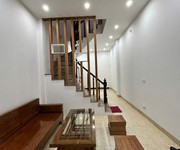 Bán nhà cầu lủ, ô tô đỗ cửa, dt 32m2, 3 ngủ giá 6,8 tỷ.