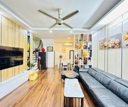 Bán nhà võ thị sáu 38m2. 5 tầng. mặt tiền 4.5m. giá 13.5 tỷ hai bà trưng hà nội