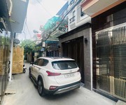 .Nhà 4 Tầng   độc lập - sân cổng riêng  tại Trần Nguyên Hãn - Oto đỗ cổng