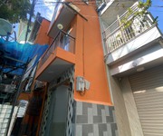 Chỉ 1 tỷ xí  hòa hưng quận 10  5 tầng 3pn 3wc gần mặt tiền mbvb.