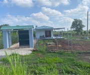 Nhà vườn 2000mv trái cây sẳn mt nhựa giá 4ty5 thương lượng