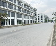 Bán Shophouse Metropolitan 80m2, Mặt Tiền 5m: Vị Trí Vàng, Hai Mặt Tiền Đường 22m, sau 5m vườn hoa