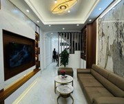 Bán nhà đẹp ngọc thụy 40m   chỉ 6.x tỷ, ngõ thông thoáng, ô tô đỗ cửa gần.  giá mềm   vị trí vàng