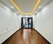 Nhà mới ngay láng hạ, giảng võ 32m 5 tầng - 3pn rộng giá 7.98 tỷ