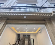 Nhà đẹp  phố trạm   long biên   6 tầng thang máy   full nội thất 37m2 11.5 tỷ.