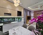 Bán nhà đẹp phố trạm long biên,thang máy,oto đỗ cửa,full nội thất, 42m nhỉnh 11 tỷ