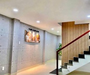 Bán nhà mới xây 5 tầng hà huy giáp q 12 64m2, đường rộng 12m, gần ngã tư ga chỉ 5.x tỷ