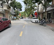 Chính chủ bán nhà C4 mặt phố Quán Tình 63,4m2 nở hậu, gần Hồ, pháp lý chuẩn sẵn sàng CC