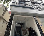 Lô góc - nhà mới - thiết kế đẹp - ngõ thông - oto đỗ gần - gần chợ và các trường đh