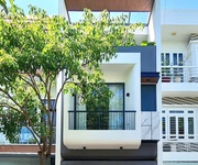 4 Bán nhà mặt tiền đường nguyễn thị minh khai, p.8, vũng tàu. vị trí đẹp gần tháp tam thắng