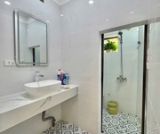 4 Tập thể chùa láng dt 100m giá 4,5 tỷ,ô tô đỗ chân tòa,lô góc,3 mặt thoáng,ngõ thông