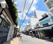 2 Chính chủ cần bán nhà 2 tầng mtkd đ.xóm chiếu, quận 4 - ngang đẹp 6m 24m