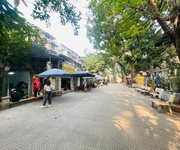 Tập thể kim liên tầng 1 dt 70m giá 5,1 tỷ,2 mặt tiền,mặt tiền sân chơi cho thuê kd 60tr/năm