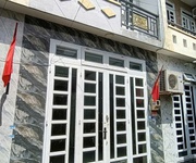 1 Nhà đẹp rộng thoáng dt khủng 4mx10m đường 5m ô tô TTH20 q12