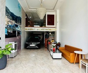 Bán nhà 5 tầng mặt tiền đường Nguyễn Phước Lan