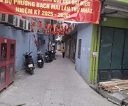 Tôi bán gấp căn nhà đẹp ở luôn ngõ 101 thanh nhàn, 38m2, 5 tầng, 6 phòng ngủ giá 12 tỷ có tl