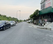 Cần bán 55m2 thực tế 64,6m2 mặt đường Đê Vàng, Gia Lâm. Đường ô tô tránh, view sông
