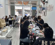 Sắp tới mình mở tiệm to hơn nên cần nhượng tiệm nail gần mega quận 12