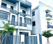 3 Nhà phố tây ninh hạ tầng hoàn chỉnh 3 Nhà phố tây ninh hạ tầng hoàn chỉnh