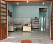 Chủ cần bán miếng đất tặng căn nhà gần như full nội thất.