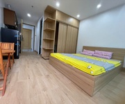 1 Chính chủ cho thuê ccmn mới full đồ, ban công thoáng 1 Chính chủ cho thuê ccmn mới full đồ, ban công thoáng