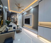 Bán nhà riêng hoàng mai, giá 10.6 tỷ, dt 48m2, nhà đẹp mới koong 10m ô tô gần