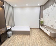 Bán nhà phố trạm long biên,thang máy,oto đỗ cổng,mới tinh,nở hậu,40m nhỉnh 9 tỷ