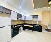 3 Bán nhà mới, hẻm 3m nguyễn đình chính, gần nguyễn trọng tuyển, 4,4x13,5m, 4 tầng, 9,8 tỷ.