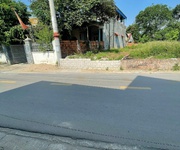 Bán lô đất mặt đường trục chính   121m trại láng, cổ đông