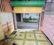 4 Cho thuê nhà 1T2L góc 2MT hẻm xe hơi gần Phạm Văn Đồng P. Linh Tây Thủ Đức. Có 2pn 2wc giá 7tr.