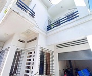 Bán biệt thự wew công viên quận 7 , 3 lầu , ngang 10m vừa giảm 4 tỷ chỉ còn 16 tỷ