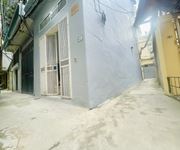 Lô góc cầu giấy cực thoáng - nhà cực đẹp - thang máy - gần phố - kinh doanh  38/41m2