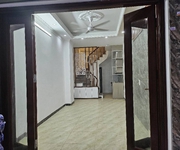Căn nhà vừa túi tiền   cách mặt phố 20m, về ở ngay, sổ sẵn, không lo quy hoạch.