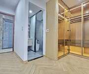 Bán nhà bát khối . 52m, nhà 6 tầng có thang máy. ngõ ô tô tải. vị trí trung tâm, nhiều tiện ích.