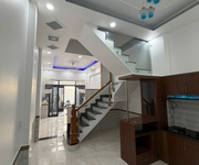 Bán nhà 3 tầng p.trấn biên,shr hoàn công,đường 2 xe hơi,kế bên chợ bửu long