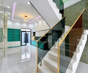 4 Có căn nhà gác lửng mới xây, giá mềm cho anh/chị nào đang tìm chỗ an cư.