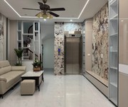 Quanh 9 tỷ đẹp nhất tại thạch bàn 40m2 6t thang máy, ô tô đỗ cổng, full nội thất