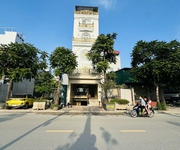 Bán nhà mặt phố cổ linh, vỉa hè rộng, view vườn hoa, 2 xe container tránh nhau, kinh doanh văn phòng