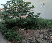 Cc em cần tiền muốn lô đất ở hiệp thận phúc thọ. diện tích 42m - mặt -hậu 4m như nhau, cách đường