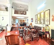 1 Bán đất tặng luôn căn biệt thự kiểu pháp gần sân bay cạnh mặt tiền và công viên hoàng văn thụ,