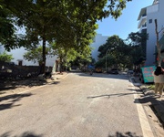 Hiếm   bán đất tdc thạch bàn, phân lô vỉa hè, kinh doanh, 50m hơn 12t còn tl.