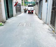 Bán đất ngõ phố Nguyễn Hữu Cầu, ph Ngọc Châu, TP HD, 125.5m2, mt 5.04m, đườg oto