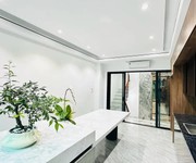 Bán nhà mới- đẹp dân xây độc lâp 7 tầng thang máy phố trạm 34 m2 10.5 tỷ long biên hà nội.