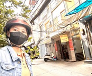 Với 4.5t - có ngay căn nhà bán khu đ.số- xe hơi đậu cửa- thông ra khánh hội- tôn thất thuyết- bến