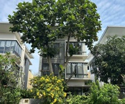 Chính chủ cho thuê biệt thự đơn lập sân vườn   view sông rạch chiếc-  quận 9 - tphcm