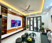 Bán Nhà Thạch Bàn, Long Biên 5T, 41m2 chỉ 7,9 tỷ  ngõ thông trước nhà