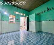 Dãy trọ 10 phòng lô góc cách mặt tiền hà thị khiêm 20m -ngang 10m x 16m   153m2  có thu nhập 15