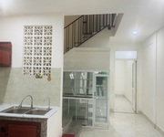 Sát mt nguyễn phước nguyên, 73m2, 2 tầng sạch đẹp, 3pn, sân rộng, 3.x tỷ vừa